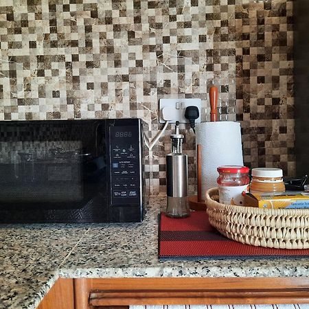 Ellyz Home Stay Moshi Esterno foto