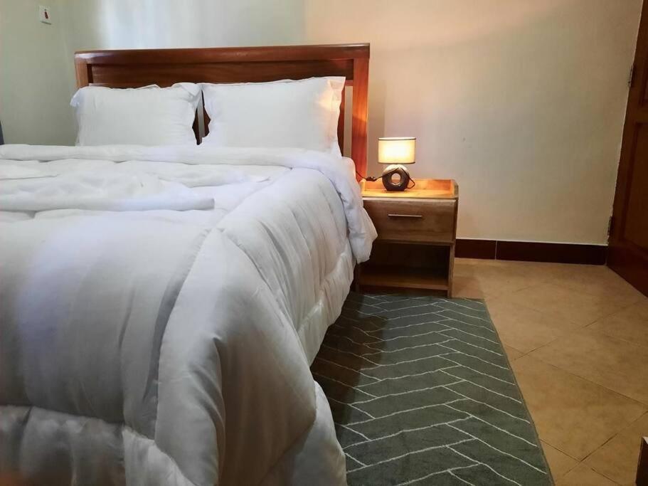 Ellyz Home Stay Moshi Esterno foto